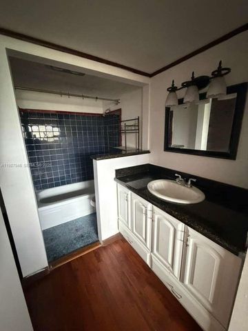 200 S Waterway Dr S 303, Lantana, FL 33462