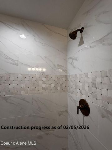 7824 E Autry Ln, Athol, ID 83801