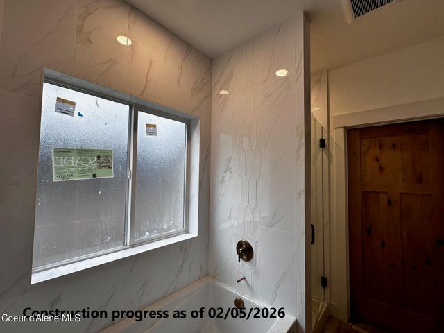 7824 E Autry Ln, Athol, ID 83801