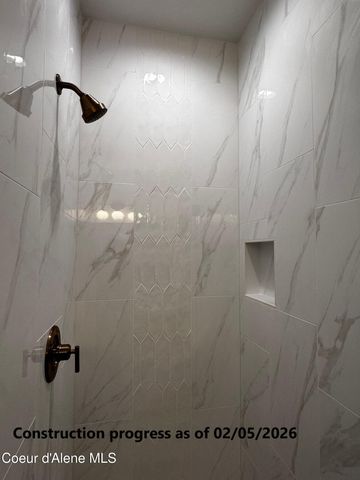 7824 E Autry Ln, Athol, ID 83801