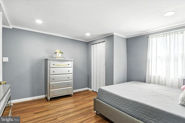 1024 E LISBURN ROAD, Mechanicsburg, PA 17055