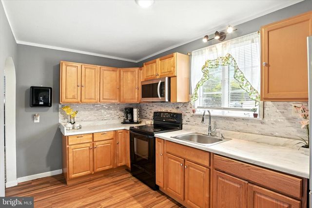 1024 E LISBURN ROAD, Mechanicsburg, PA 17055