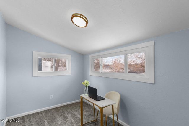 2544 Charlestown Avenue, Toledo, OH 43613