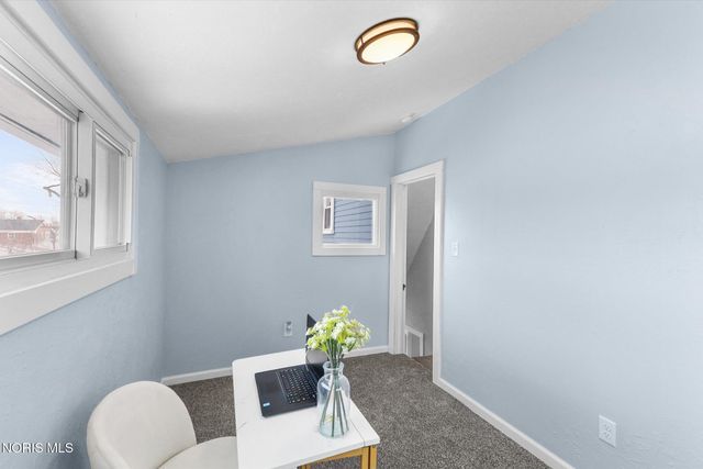 2544 Charlestown Avenue, Toledo, OH 43613