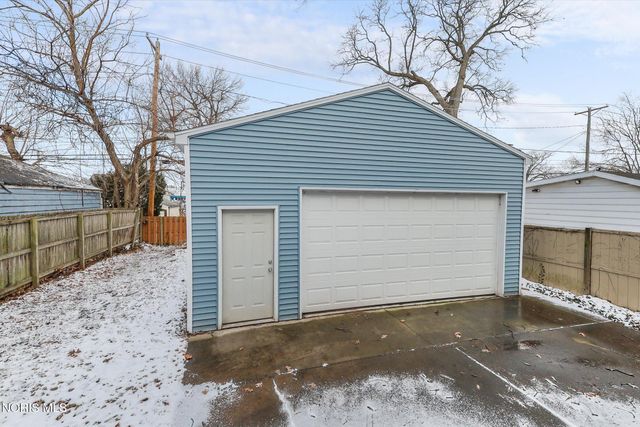 2544 Charlestown Avenue, Toledo, OH 43613