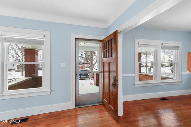 2544 Charlestown Avenue, Toledo, OH 43613