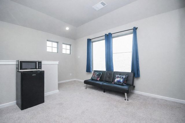 7530 Coral Lake Drive, Cypress, TX 77433