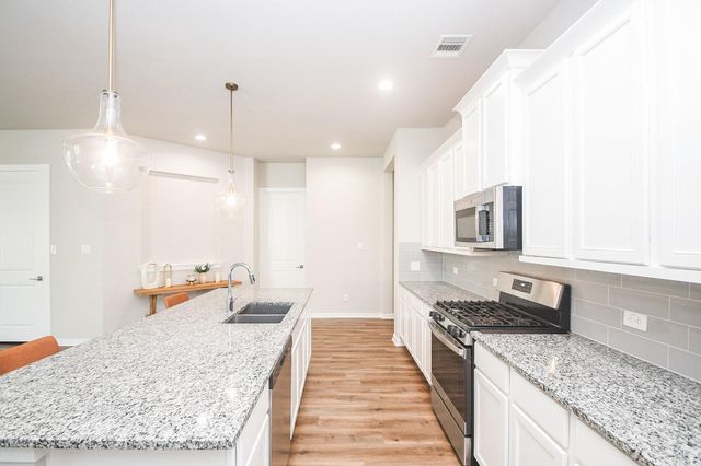 7530 Coral Lake Drive, Cypress, TX 77433