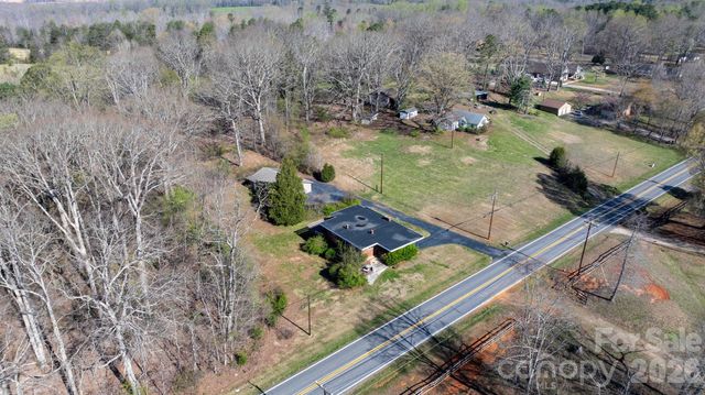 4914 E Nc 10 Highway, Catawba, NC 28609
