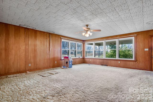 4914 E Nc 10 Highway, Catawba, NC 28609