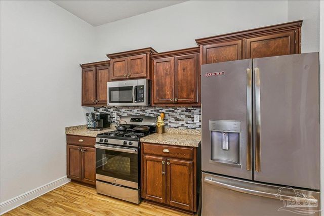 897 Jacobs Way, Cantonment, FL 32533