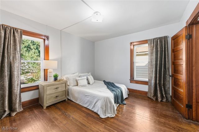 2568 W 10th Street, Cleveland, OH 44113