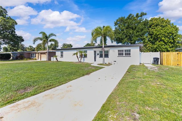 2090 75TH STREET N, St Petersburg, FL 33710