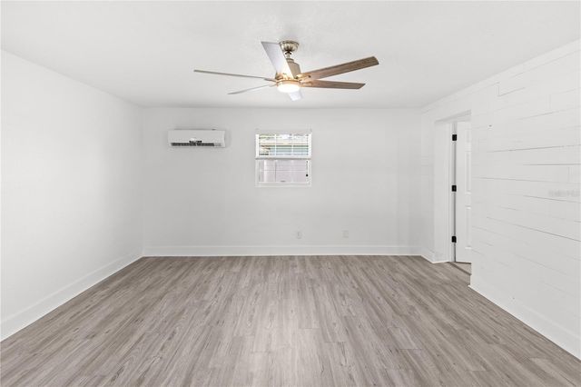 2090 75TH STREET N, St Petersburg, FL 33710
