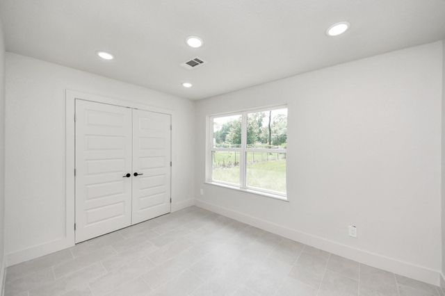 13406 Shady Ln, Old River-winfree, TX 77535