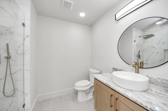 13406 Shady Ln, Old River-winfree, TX 77535
