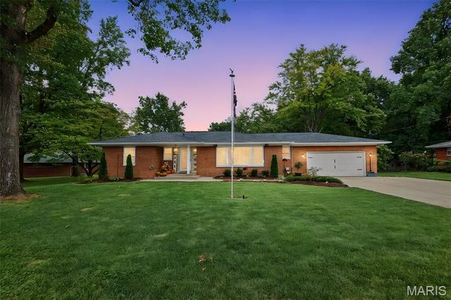 50 Will Vina Drive, Collinsville, IL 62234