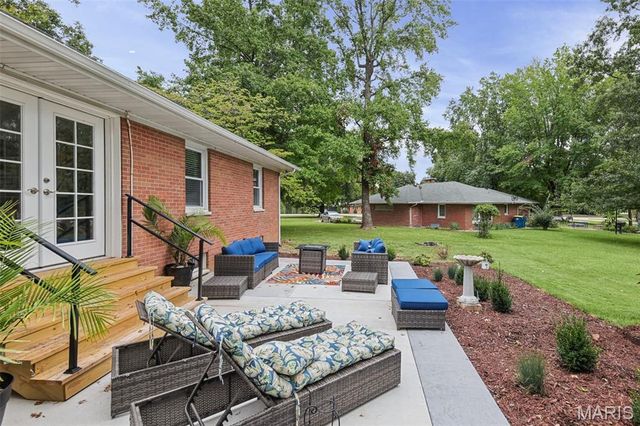 50 Will Vina Drive, Collinsville, IL 62234