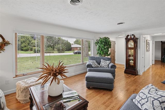 50 Will Vina Drive, Collinsville, IL 62234