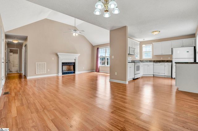 101 Summercrest Court, Easley, SC 29642