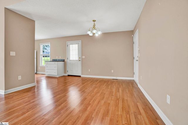 101 Summercrest Court, Easley, SC 29642