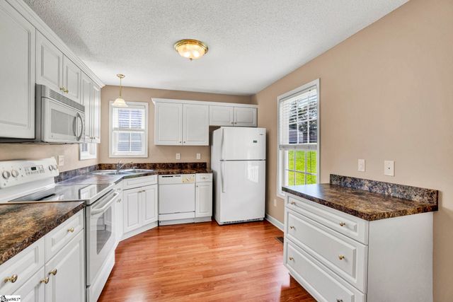 101 Summercrest Court, Easley, SC 29642
