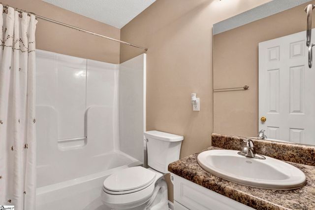 101 Summercrest Court, Easley, SC 29642