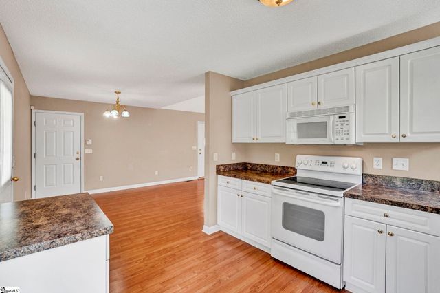 101 Summercrest Court, Easley, SC 29642