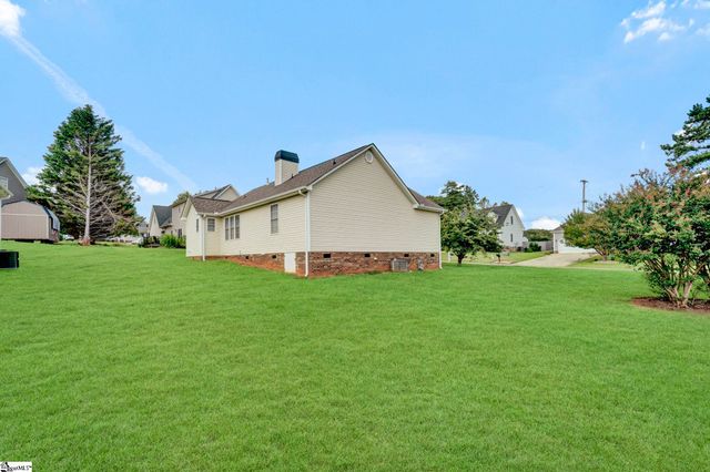 101 Summercrest Court, Easley, SC 29642