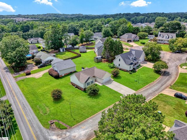 101 Summercrest Court, Easley, SC 29642