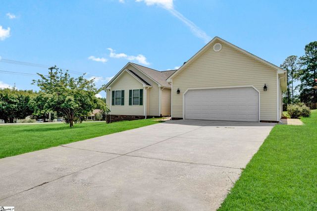 101 Summercrest Court, Easley, SC 29642