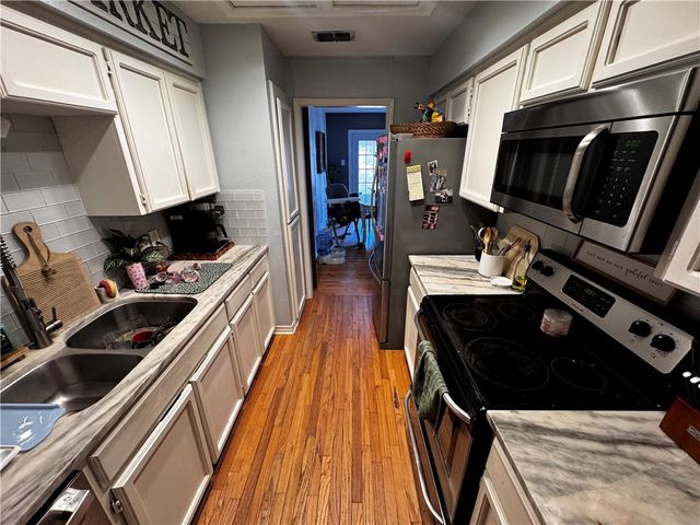 5338 Meadowgate Dr, Corpus Christi, TX 78413