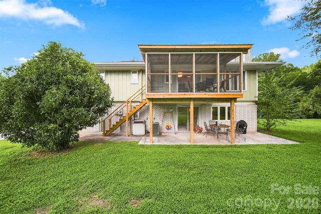 706 Springdale Road, Statesville, NC 28677