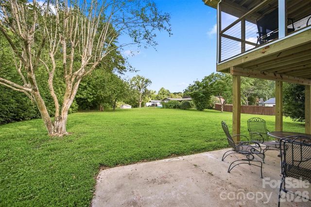 706 Springdale Road, Statesville, NC 28677