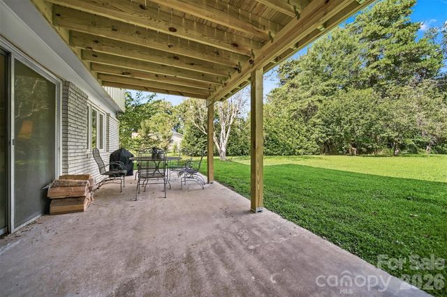 706 Springdale Road, Statesville, NC 28677