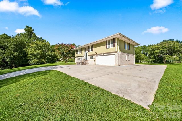 706 Springdale Road, Statesville, NC 28677