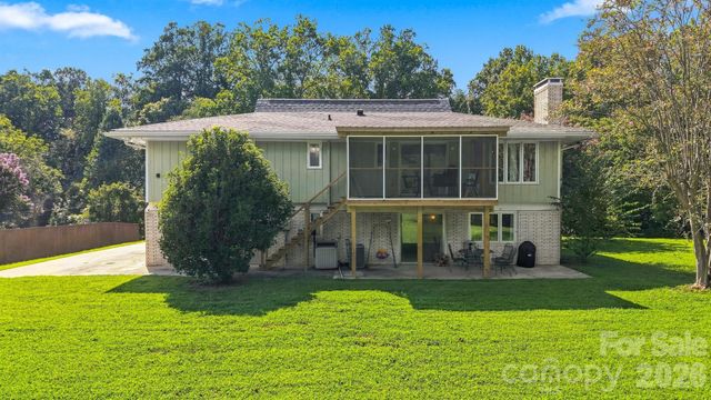 706 Springdale Road, Statesville, NC 28677