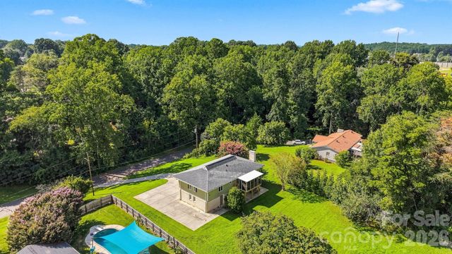 706 Springdale Road, Statesville, NC 28677