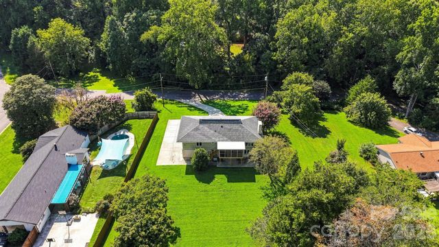706 Springdale Road, Statesville, NC 28677