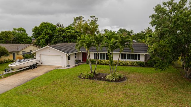79 W Rubber Tree Drive, Greenacres, FL 33467