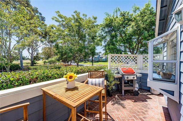 421 Burlington Court 101, Long Beach, CA 90803