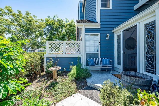 421 Burlington Court 101, Long Beach, CA 90803