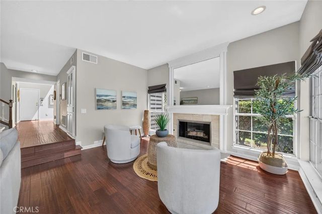 421 Burlington Court 101, Long Beach, CA 90803