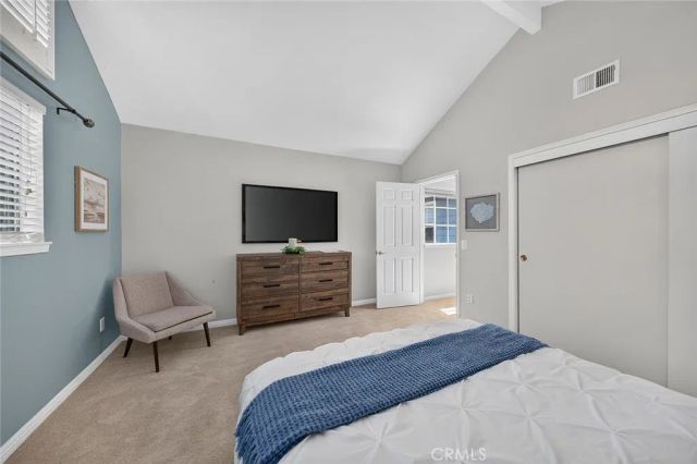 421 Burlington Court 101, Long Beach, CA 90803