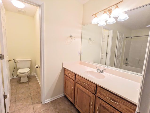 150 Haleswood Circle, Goose Creek, SC 29445