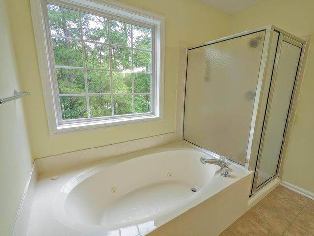 150 Haleswood Circle, Goose Creek, SC 29445