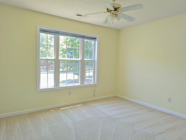 150 Haleswood Circle, Goose Creek, SC 29445