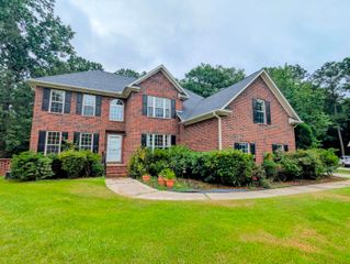 150 Haleswood Circle, Goose Creek, SC 29445