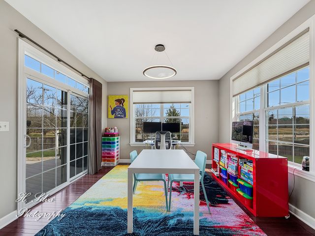 1403 Karen Drive, West Dundee, IL 60118