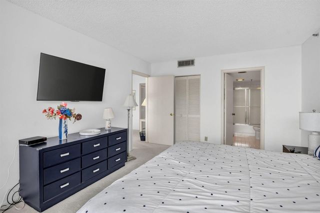 6895 Willow Wood Drive 1065, Boca Raton, FL 33434